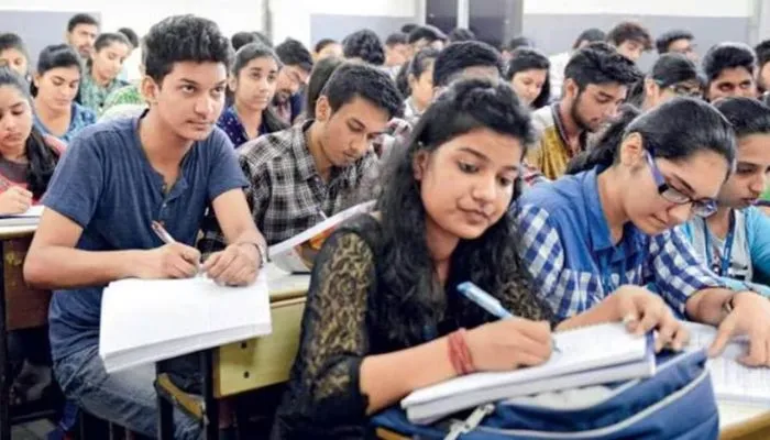 What is PET Exam in Hindi